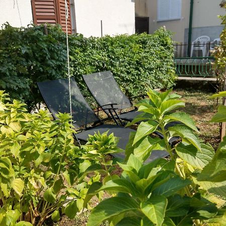 Holiday House Palma Dobrinj エクステリア 写真