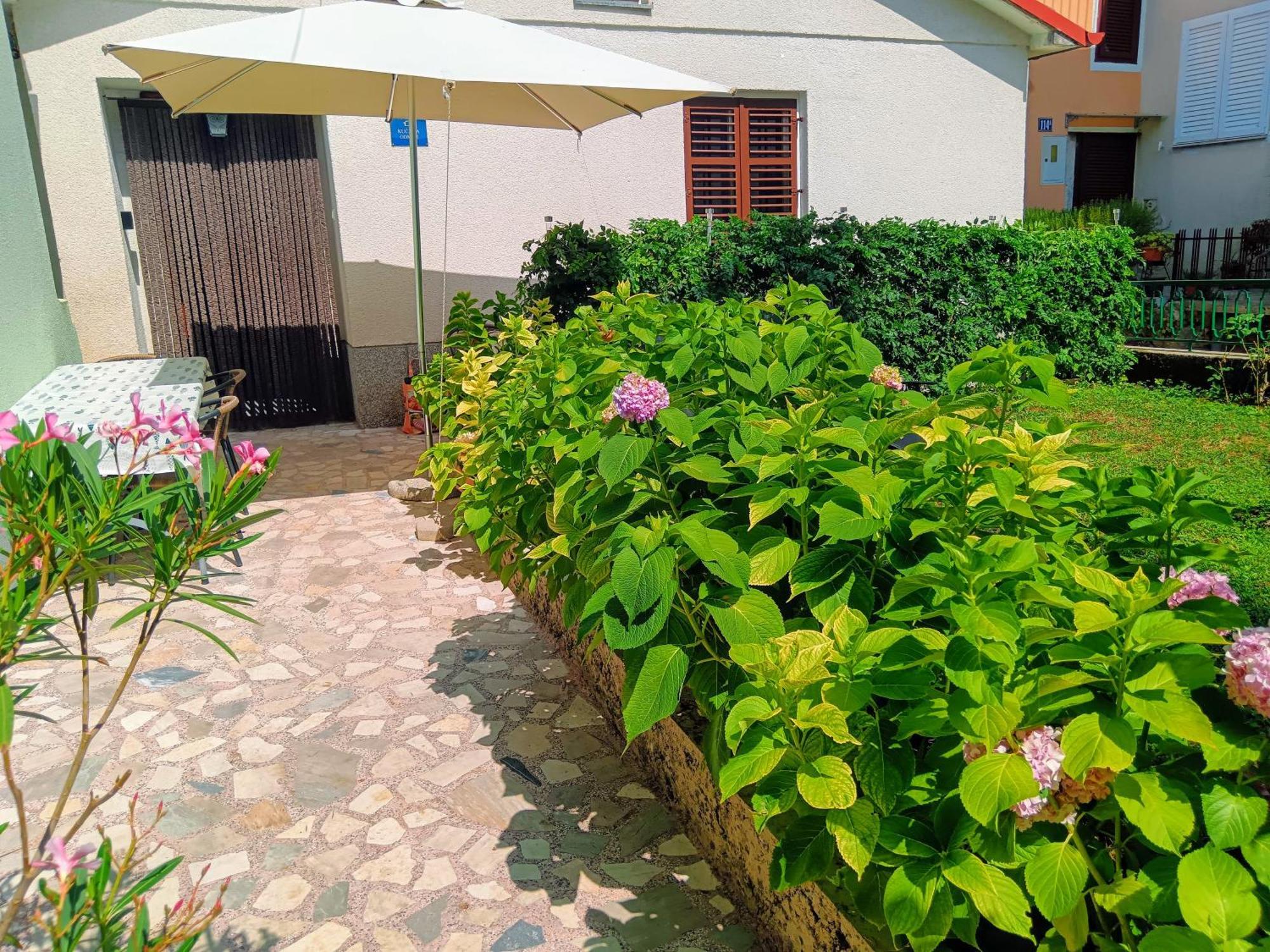 Holiday House Palma Dobrinj エクステリア 写真
