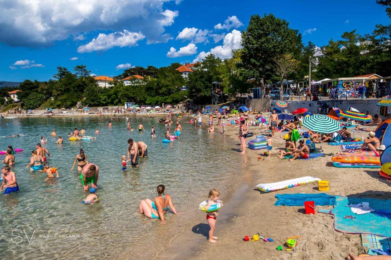 Holiday House Palma Dobrinj エクステリア 写真